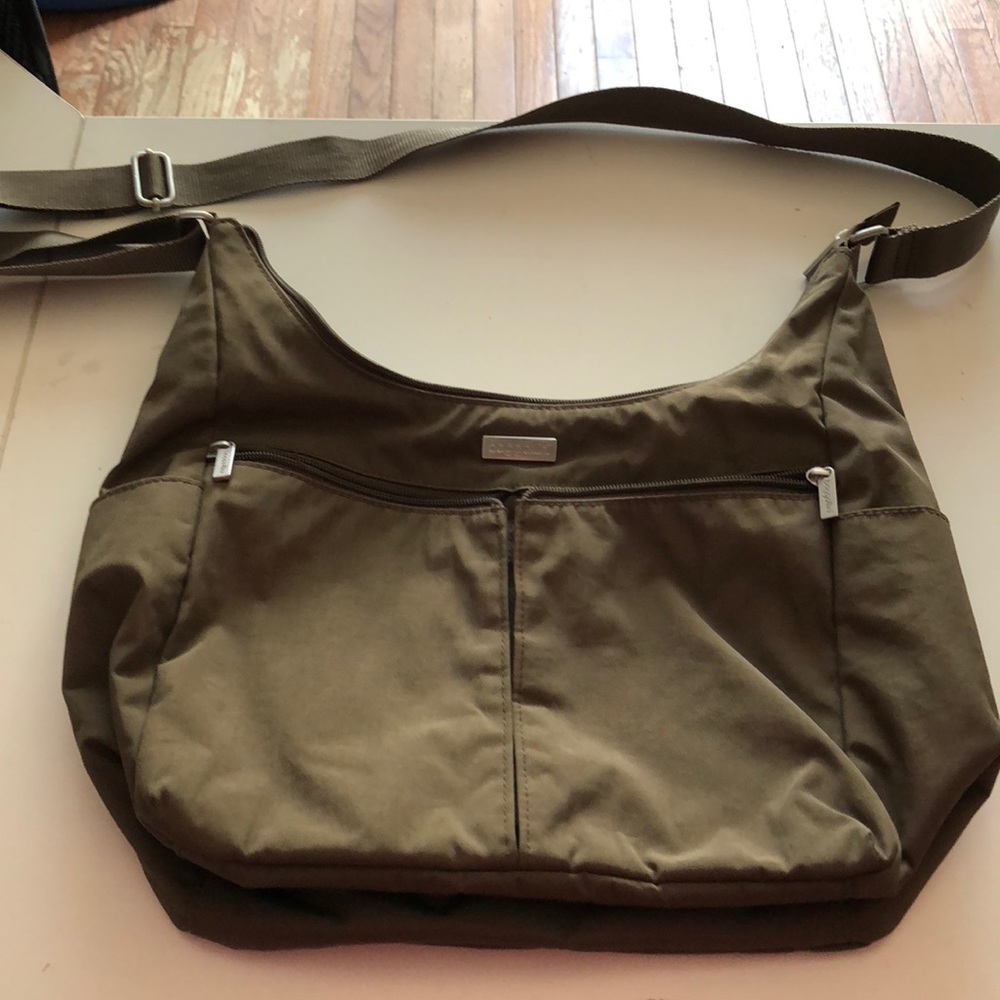 Baggallini purse